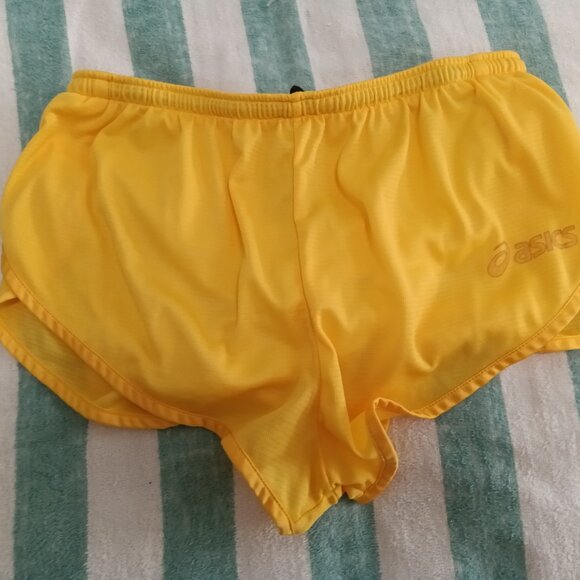 (*) VINTAGE ASICS RUNNING SHORTS, YELLOW ASIAN SIZE "O" (33"-34") - (Pre-Owned) - Picture 1 of 8